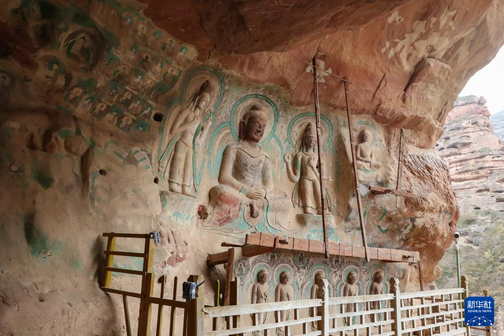 走進世界文化遺產炳靈寺石窟